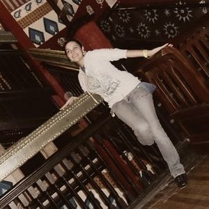 Meet your Posher, Sandy